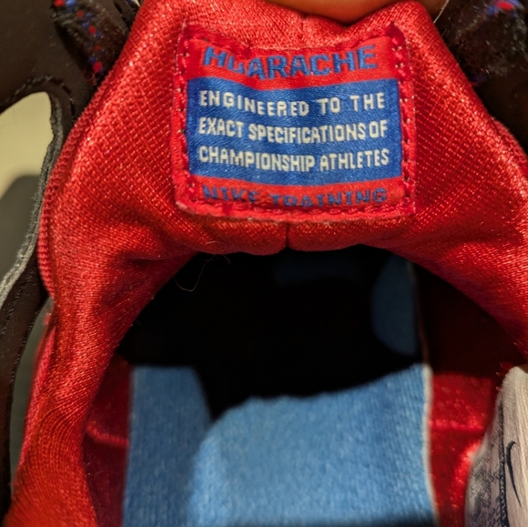 Nike Kids Black and Red NYC Sneakers - Picture 13 of 16